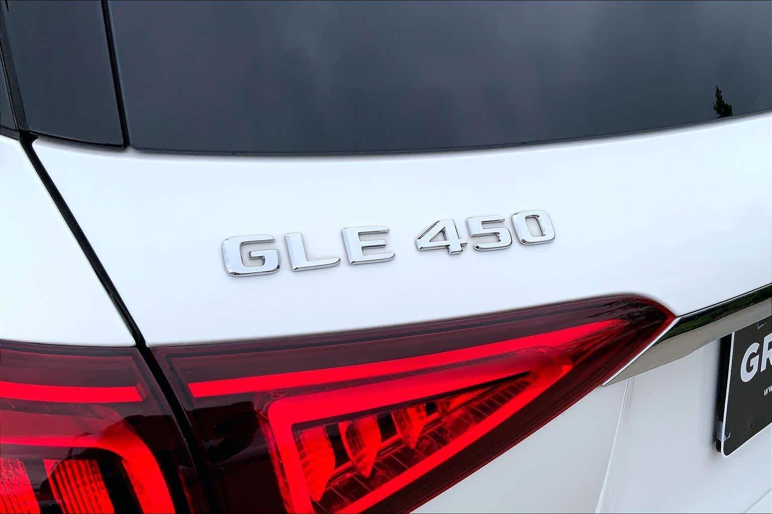 Used 2021 Polar White Mercedes-Benz GLE 450 image 29