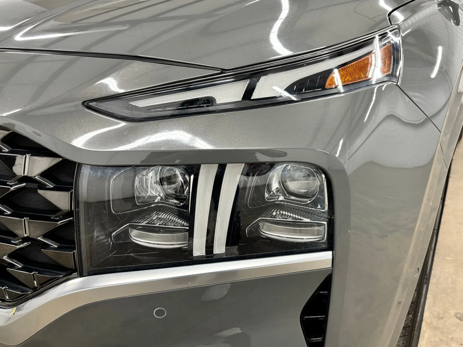Used 2022 Gray Hyundai Calligraphy image 8