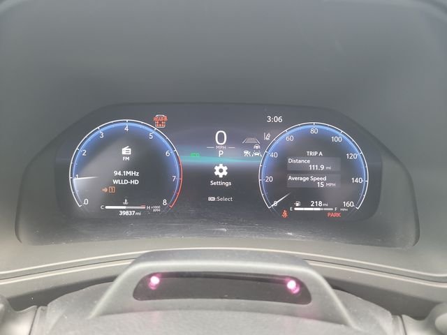 Used 2024 White Toyota Platinum image 31