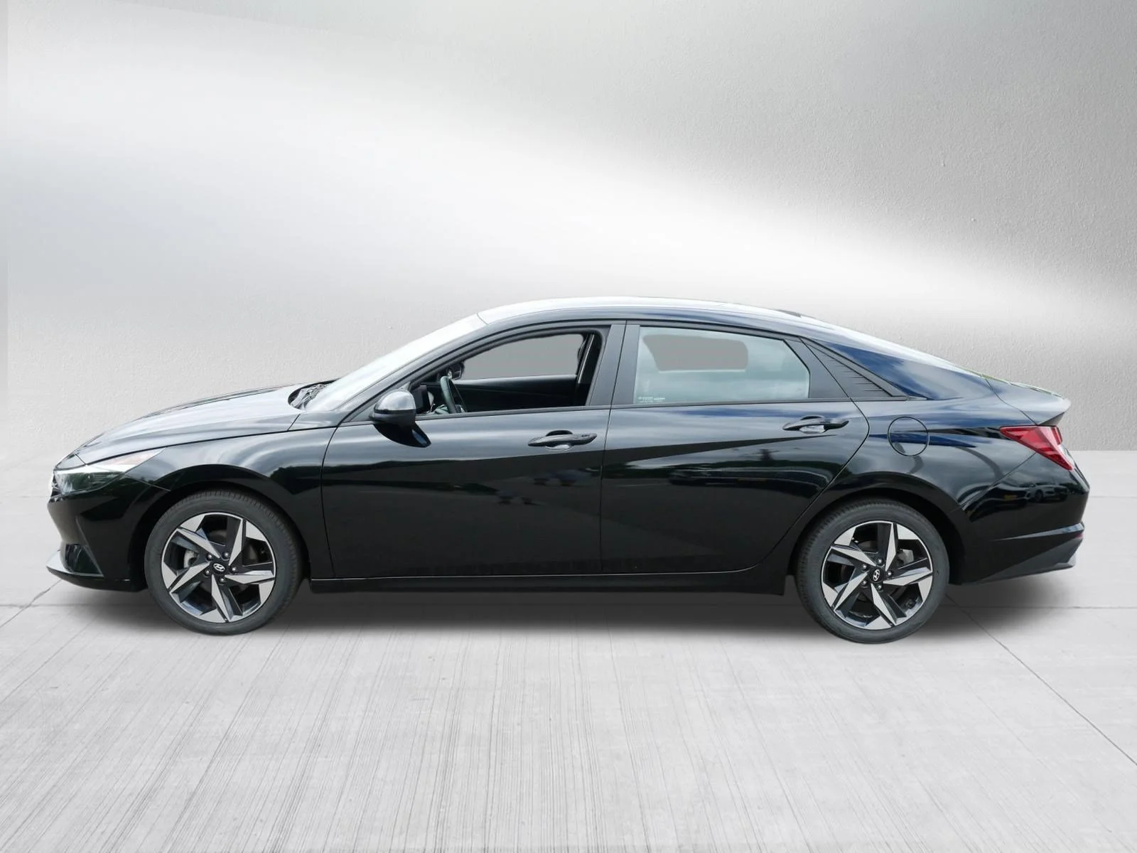 Used 2023 Onyx Black Hyundai SEL image 4