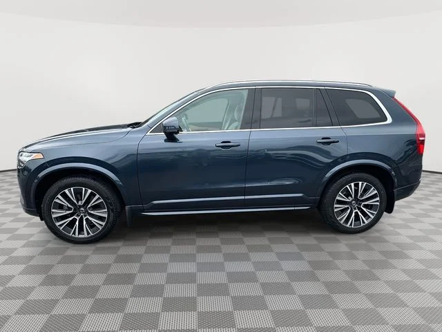 Used 2021 Blue Volvo T6 Momentum image 7