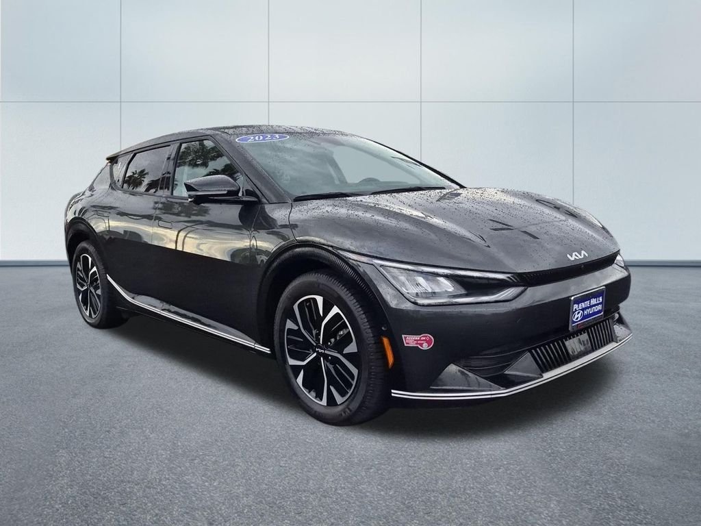 2023 Kia EV6 Wind - Photo 8
