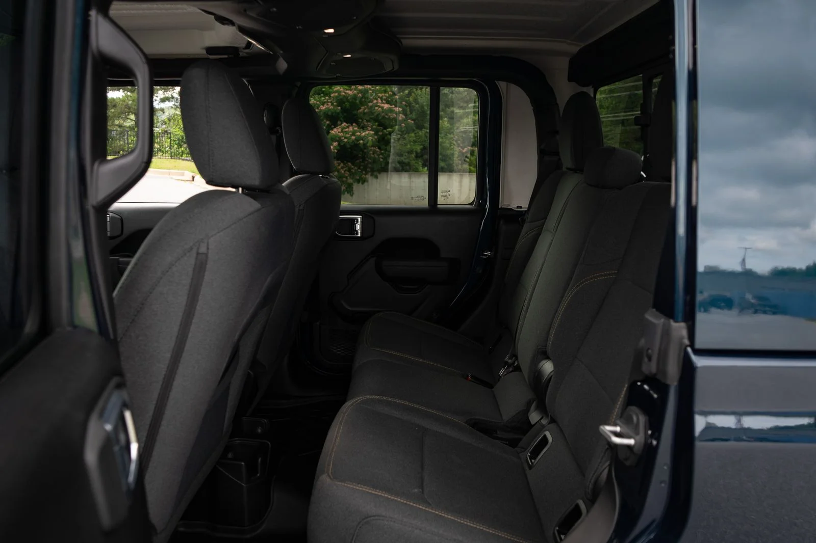 Used 2025 Blue Pearl Jeep Nighthawk image 18