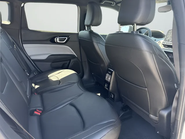 Used 2024 White Jeep Limited image 22