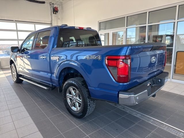 Used 2025 Blue Metallic Ford XLT image 3