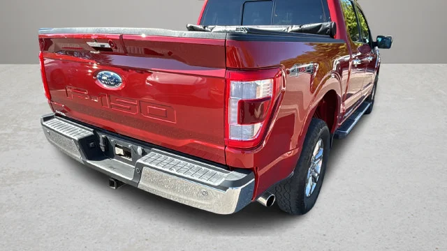 Used 2023 Red Ford Lariat image 43