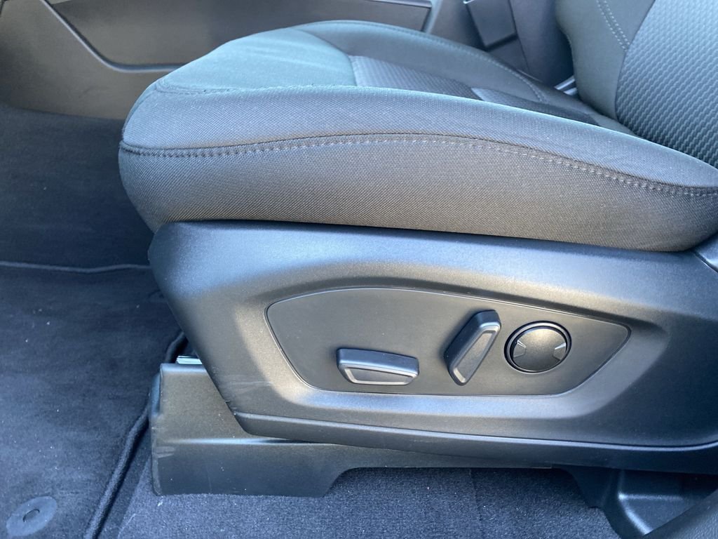Used 2024 Gray Ford XLT image 33