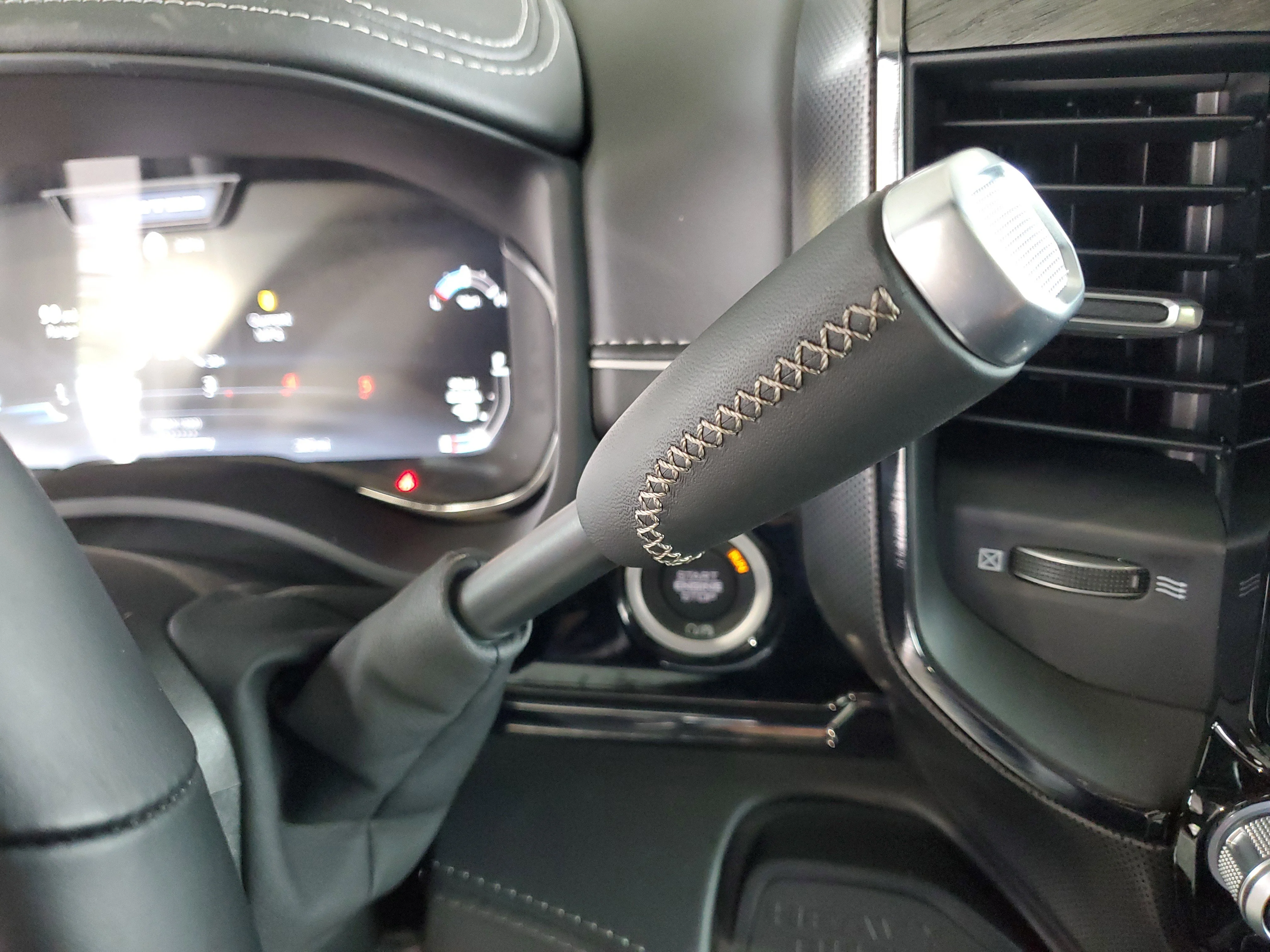 2025 RAM 2500 Limited - Photo 29