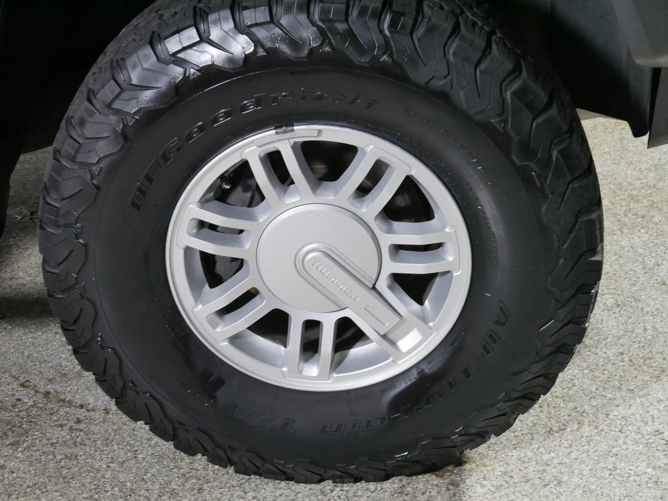 Used 2008 Black HUMMER SUV image 15