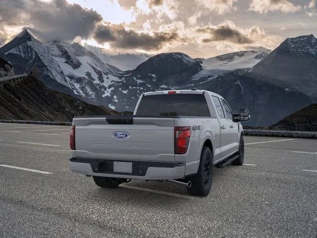 New 2026 Avalanche Ford XLT image 8