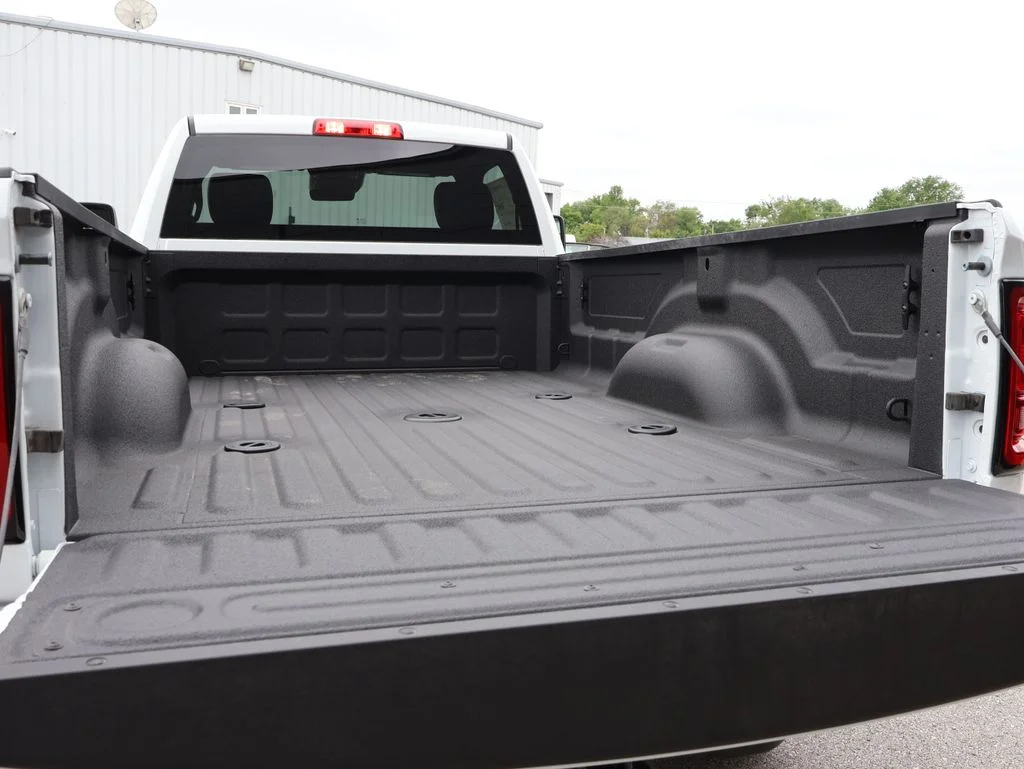 New 2026 Bright White Clear-Coat Exterior Paint RAM Tradesman image 12