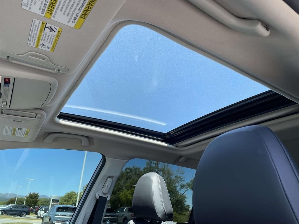 Used 2020 Ice Silver Metallic Subaru Limited image 10