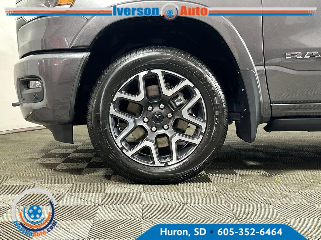 New 2026 Granite Crystal Metallic Clearcoat Ram Laramie image 6