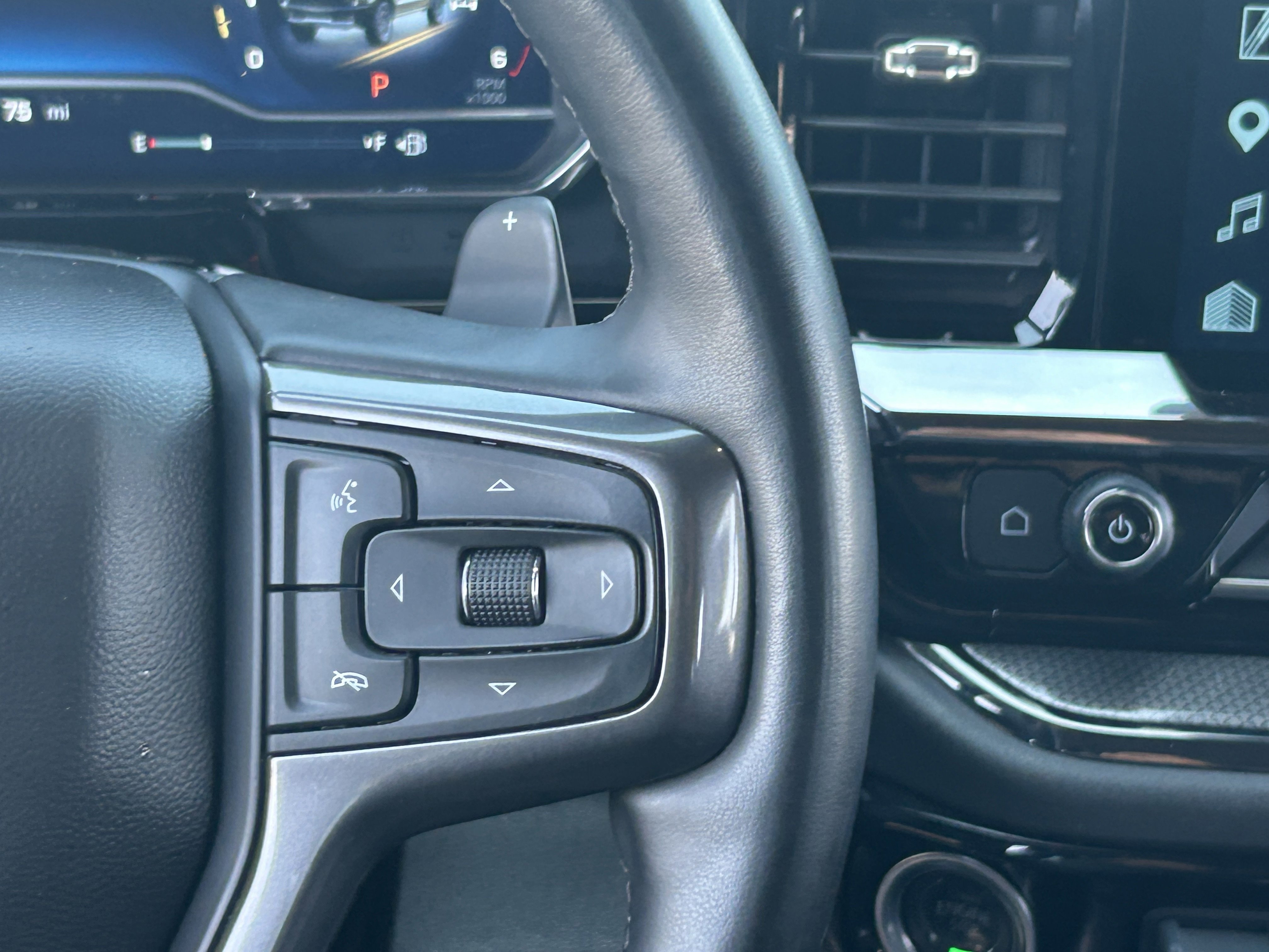 2025 Chevrolet Silverado 1500 ZR2 - Photo 24