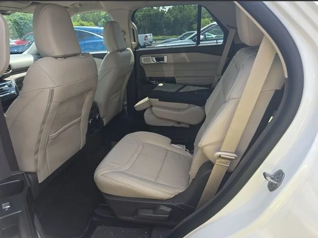 Used 2022 White Ford Platinum image 8
