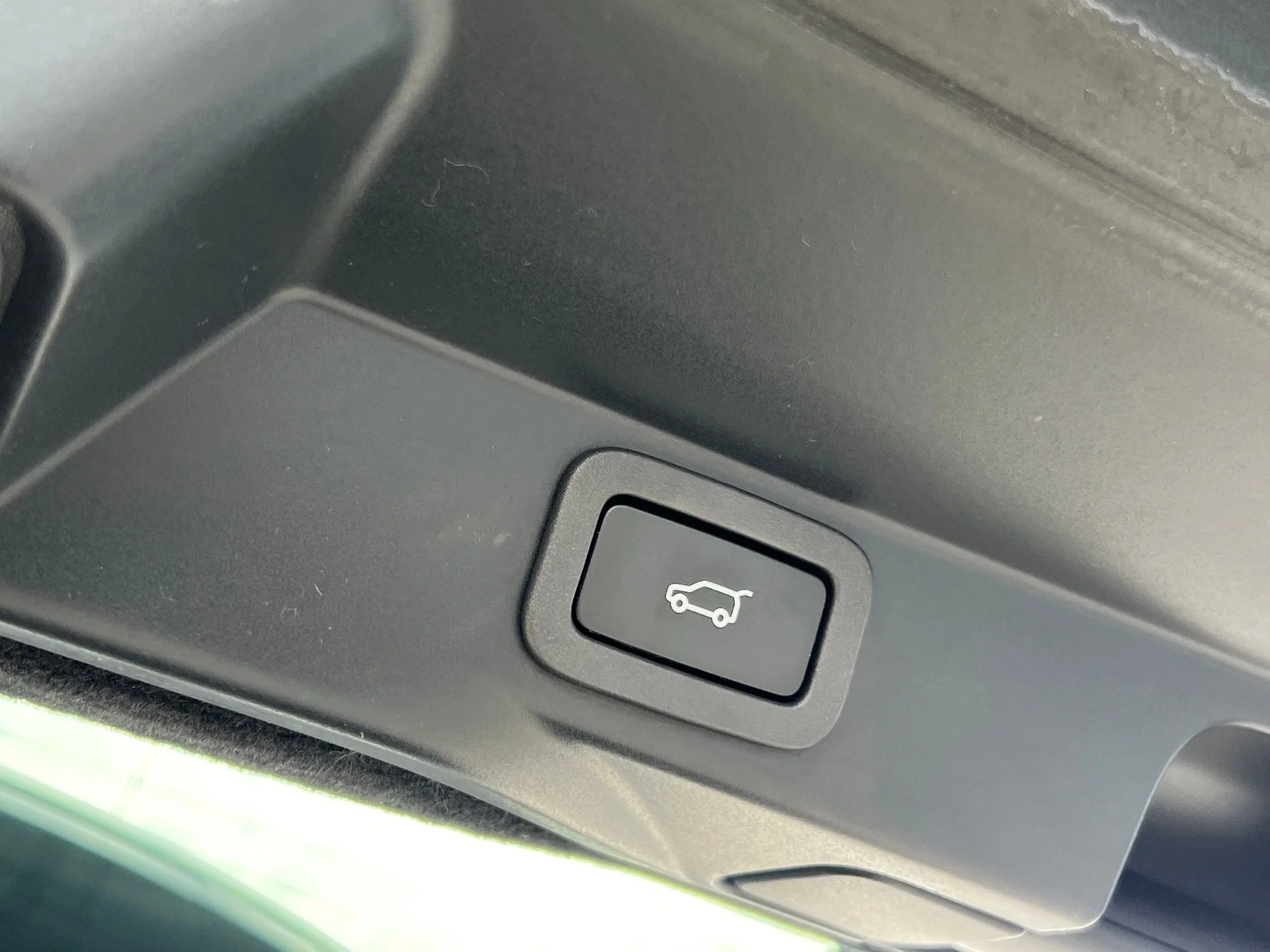 Used 2021  Land Rover HSE Silver Edition image 20