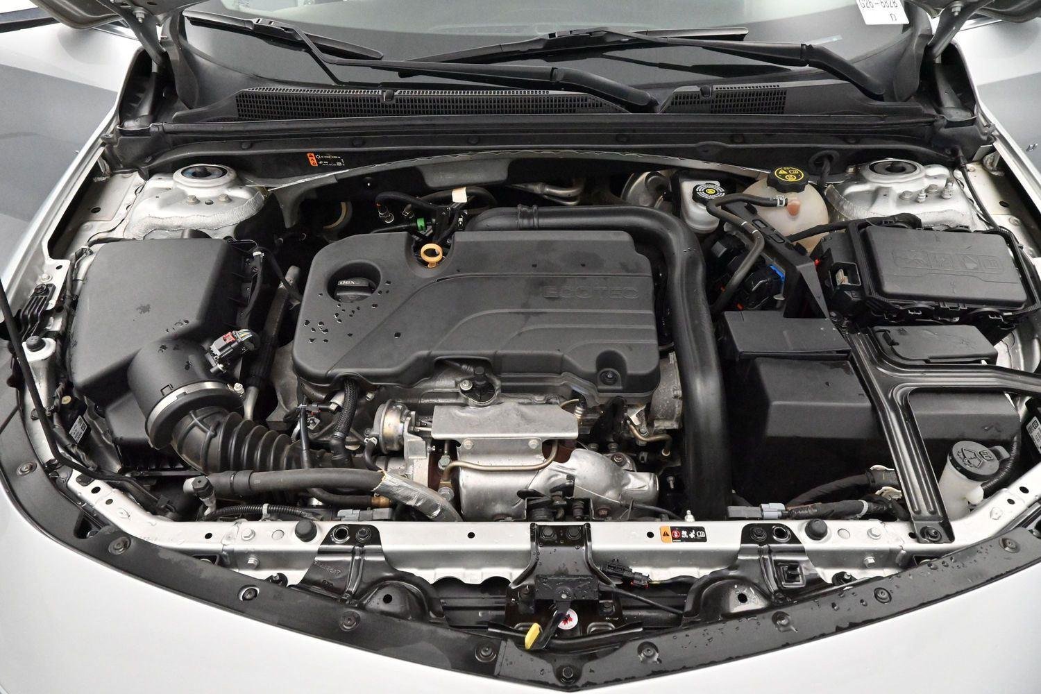 Used 2021 SILVER ICE METALLIC Chevrolet LT image 37