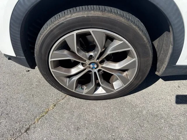 Used 2016 White BMW xDrive35i image 18