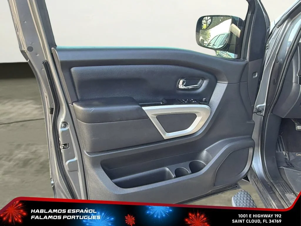 Used 2017  Nissan SV image 11