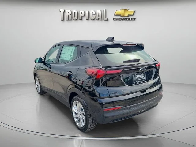 New 2027 Mosaic Black Metallic Chevrolet LT image 2