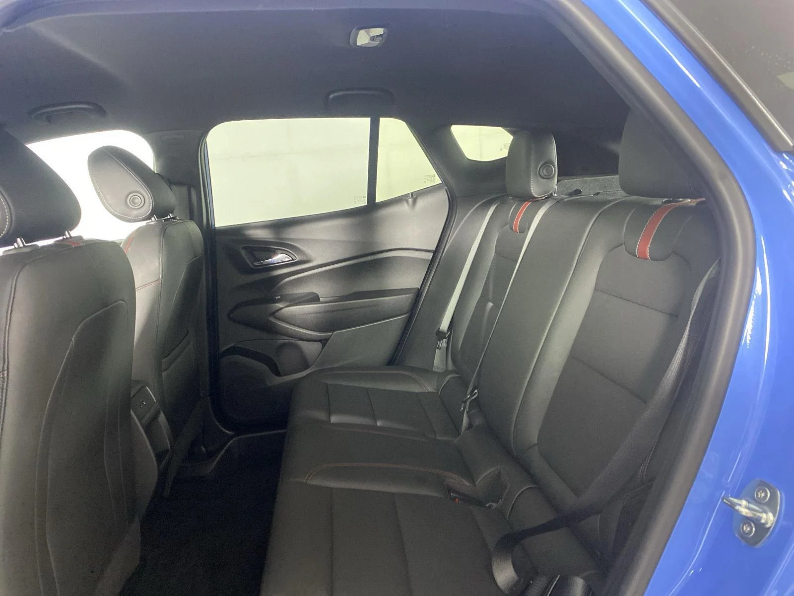 Used 2024 Fountain Blue Chevrolet 2RS image 21