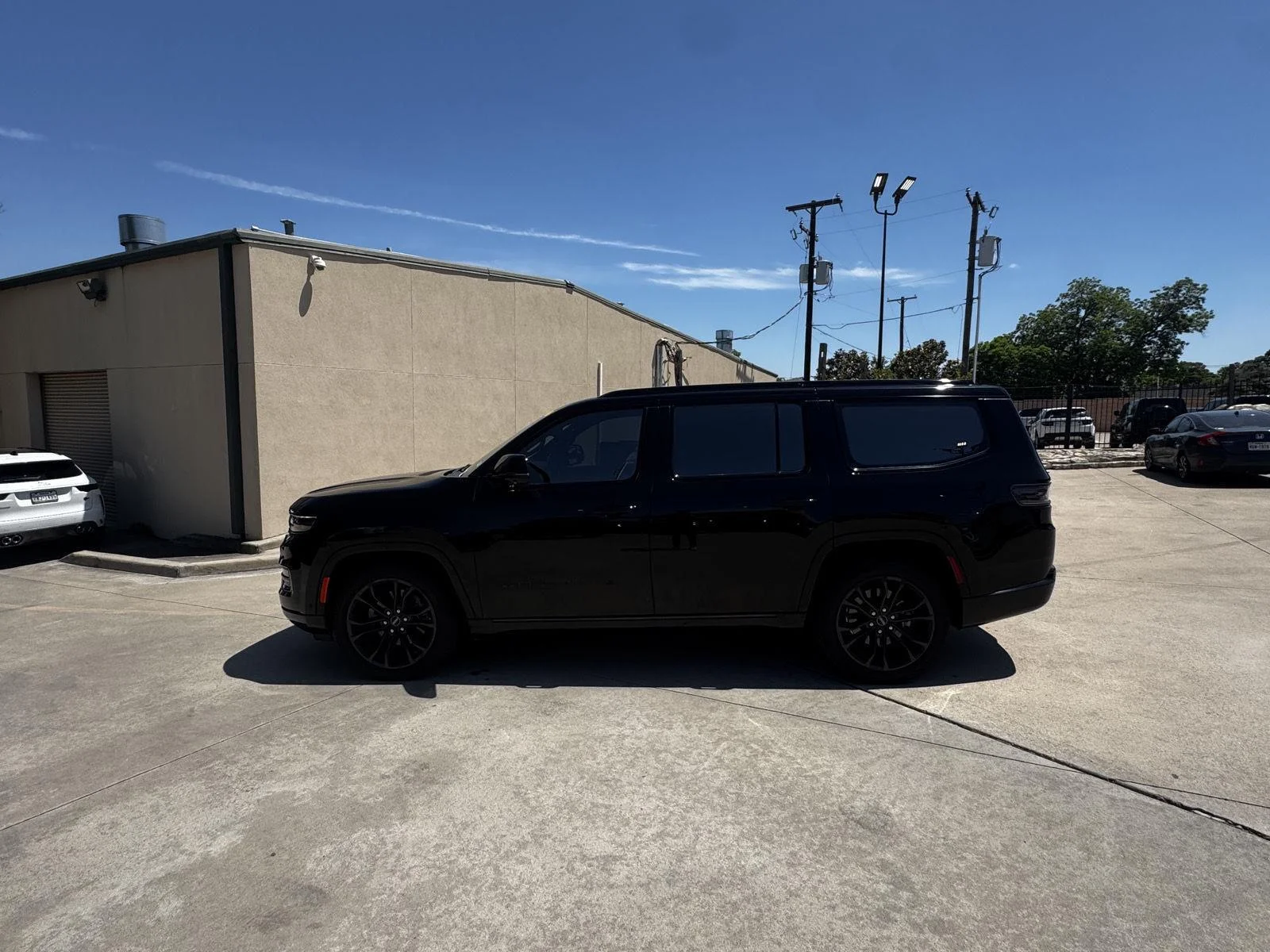 2022 Jeep Grand Wagoneer Obsidian 4WD's photo