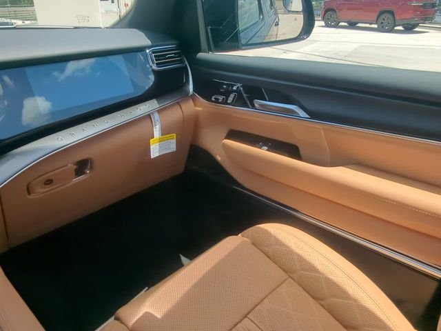 New 2026 High Gloss Black Exterior Paint Jeep Summit Reserve image 21