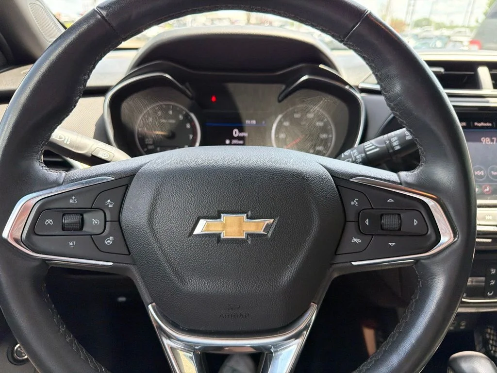 Used 2023 Yellow Chevrolet ACTIV image 18