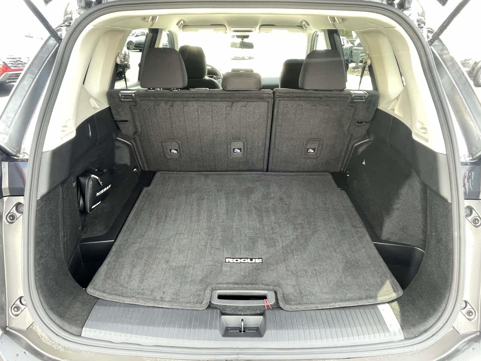 Certified Used 2023 Gun Metallic Nissan S image 24