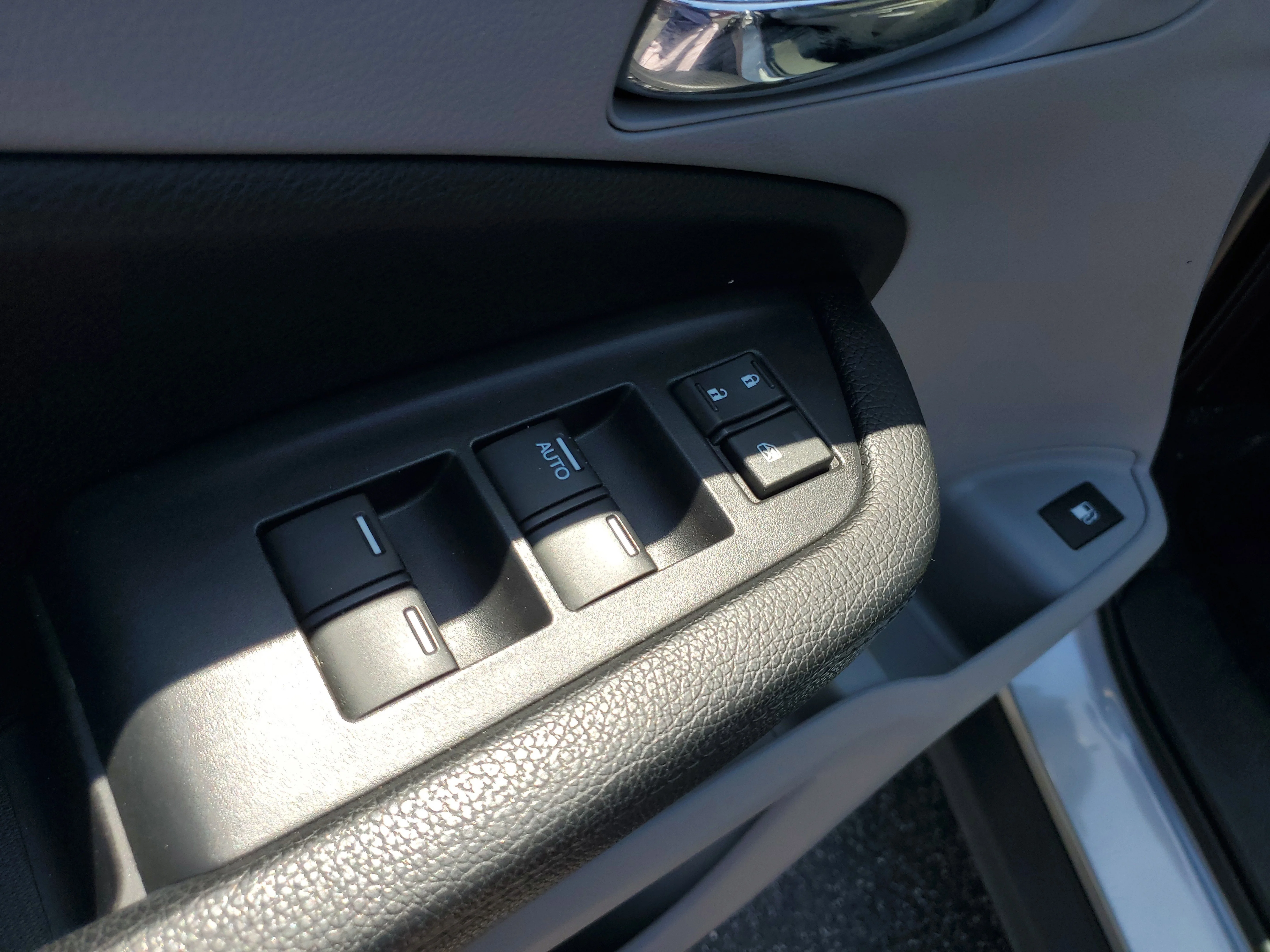 Used 2018  Honda RTL-E image 17