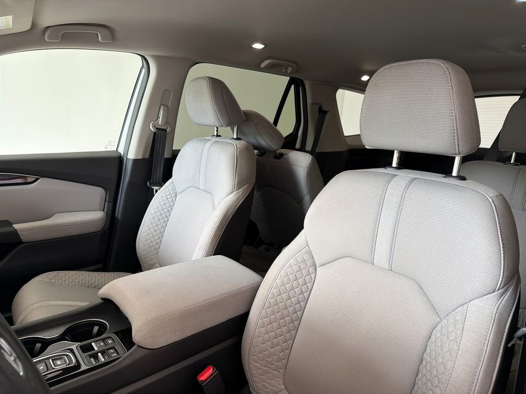 Used 2023 Platinum White Pearl Honda LX image 14