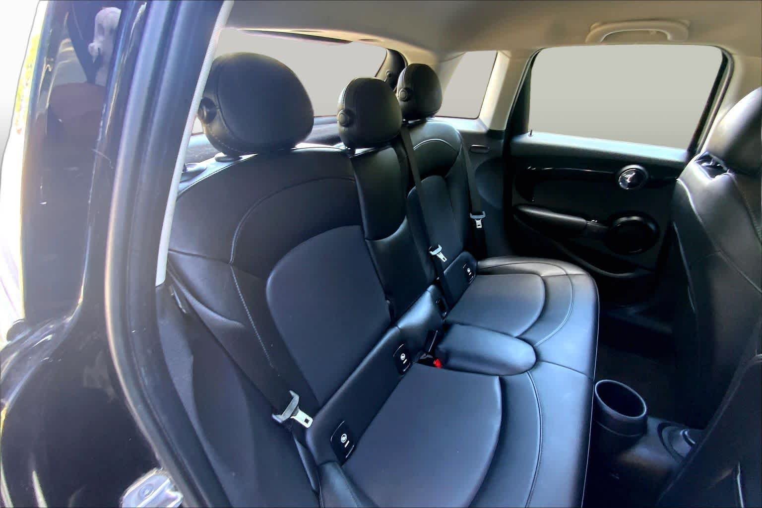 Used 2021 Midnight Black Metallic MINI Cooper S image 18