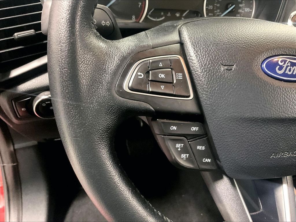 Used 2019 Red Ford SE image 24