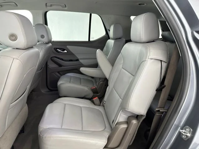 Used 2019 Gray Chevrolet 3LT image 29