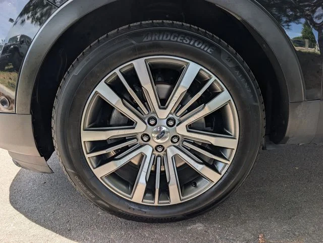 Used 2016 Shadow Black Ford Platinum image 7