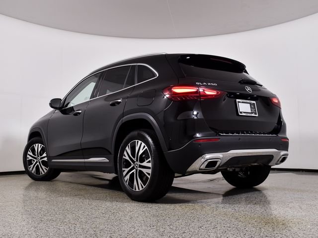 Certified Used 2025 Black Mercedes-Benz GLA 250 image 16