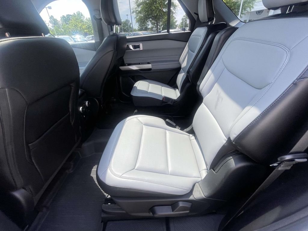 Used 2021 White Ford XLT image 11