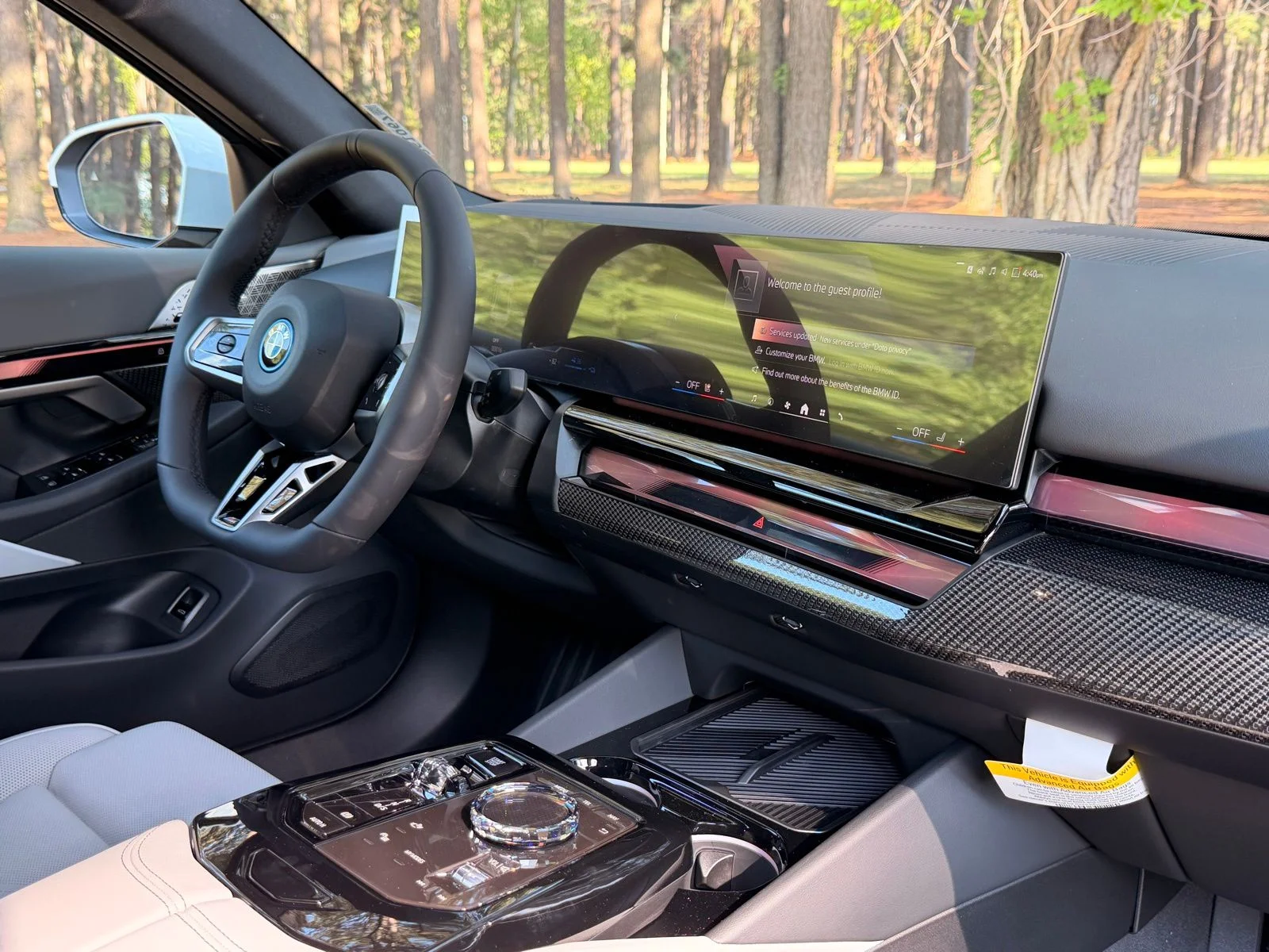 2026 BMW 5 Series 550e - Photo 20