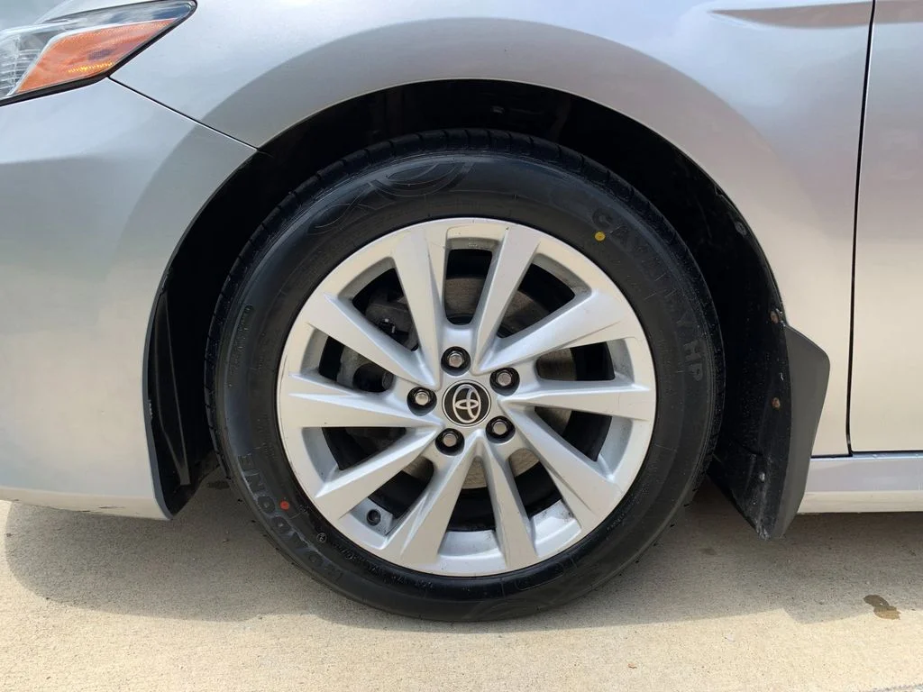 Used 2022 Silver Toyota LE image 31