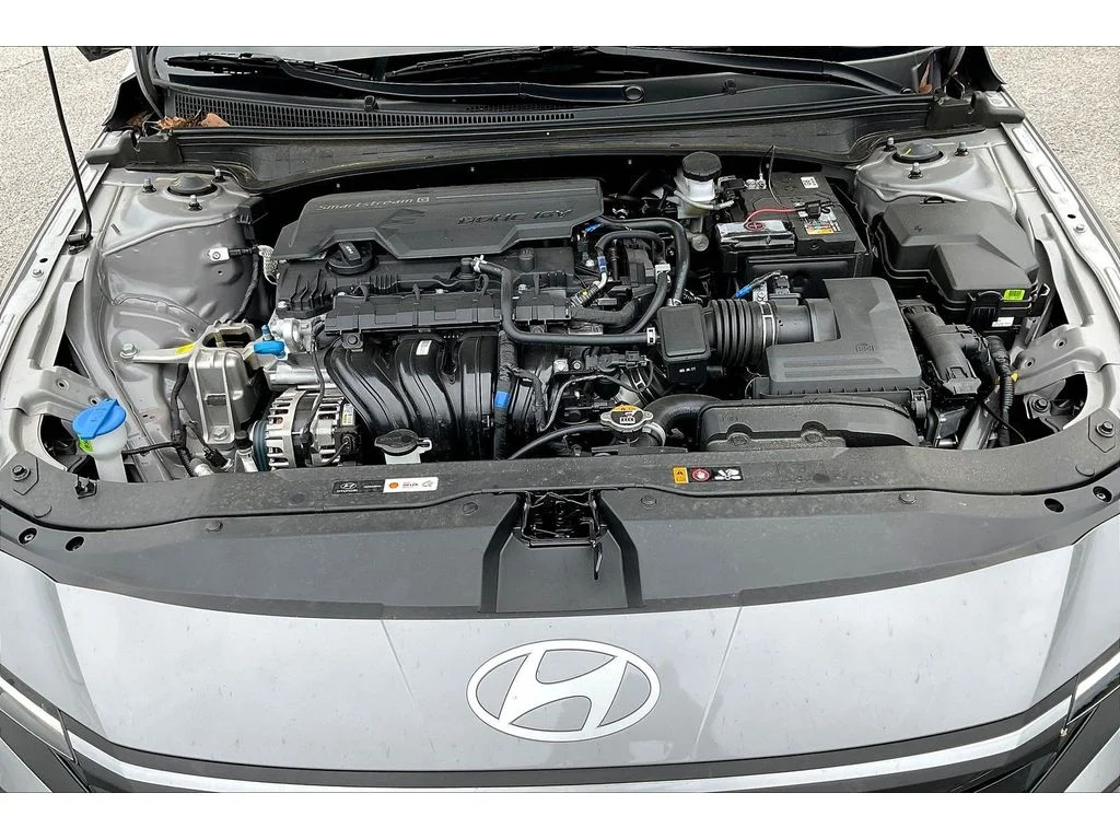 Used 2026 Gray Hyundai SEL Sport image 8