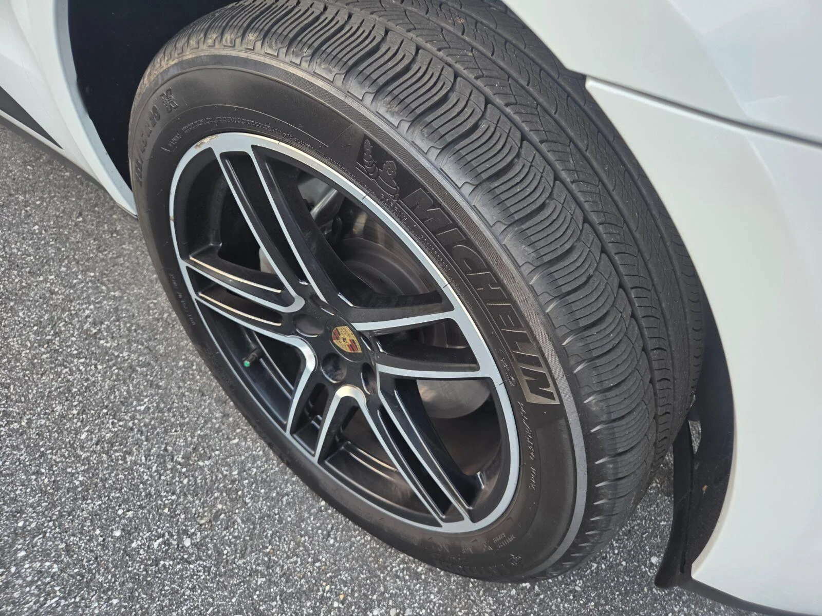 Used 2020 Carrara White Metallic Porsche S image 4