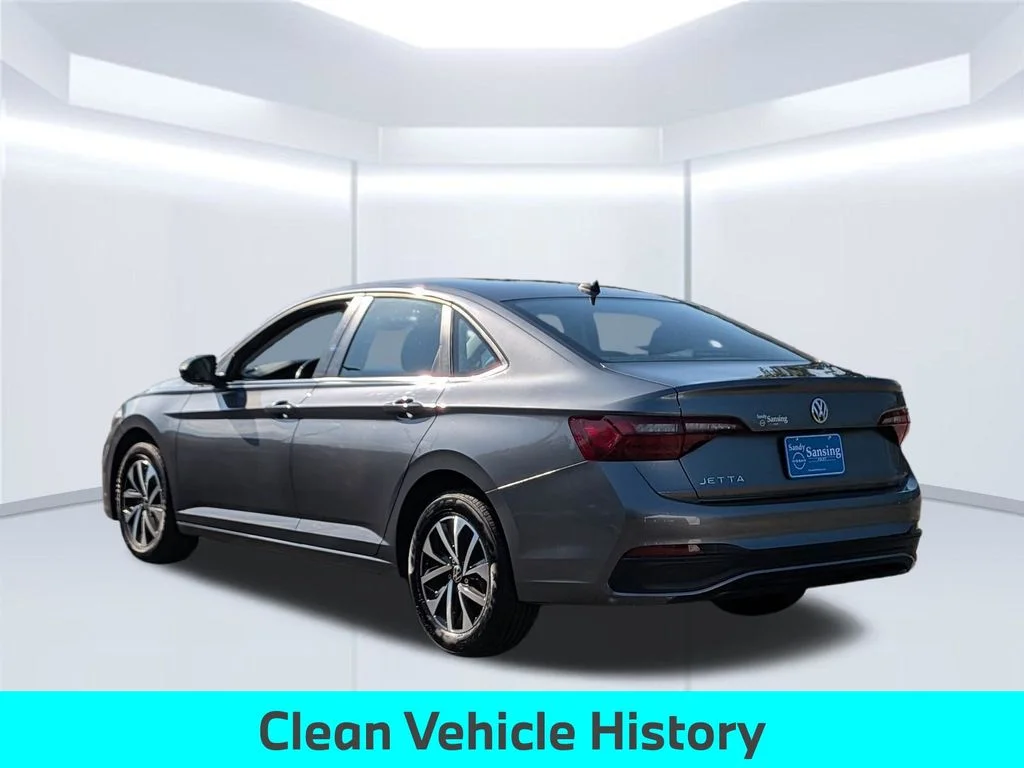 Used 2024 Black Volkswagen 1.5T S image 3