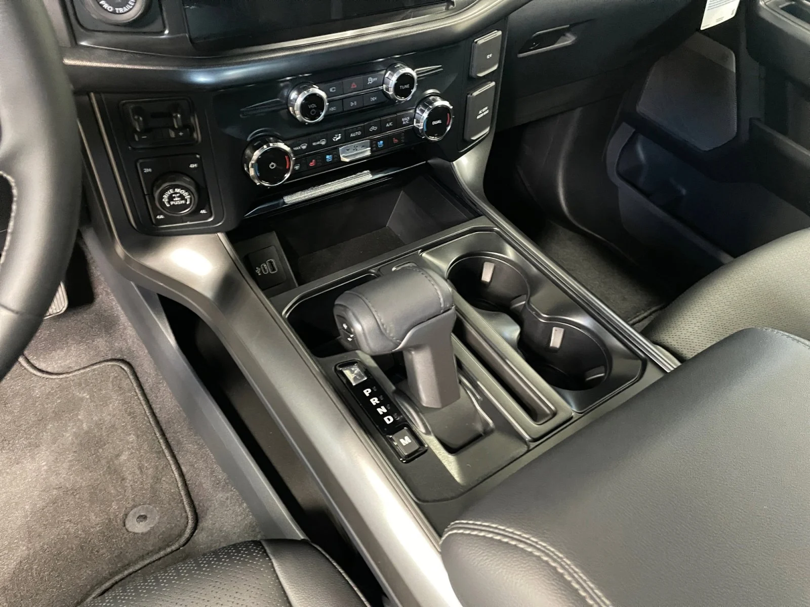New 2026 Agate Black Metallic Ford Lariat image 14
