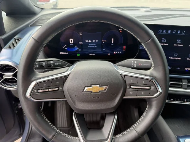 Used 2024 Galaxy Gray Metallic Chevrolet LT image 27