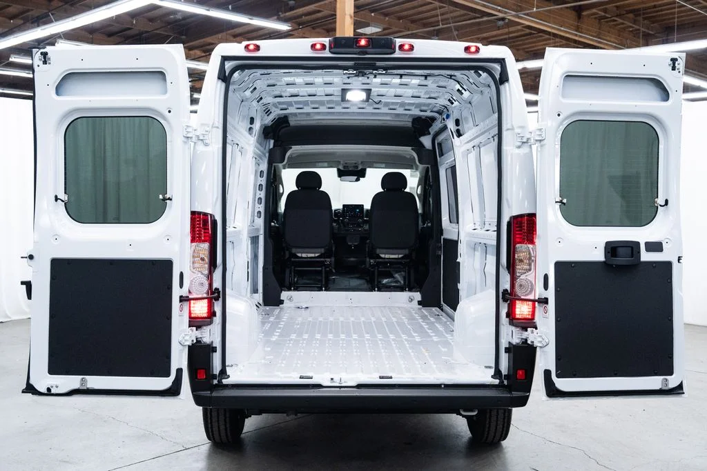 New 2026 Bright White Clear-Coat Exterior Paint RAM High Roof image 8
