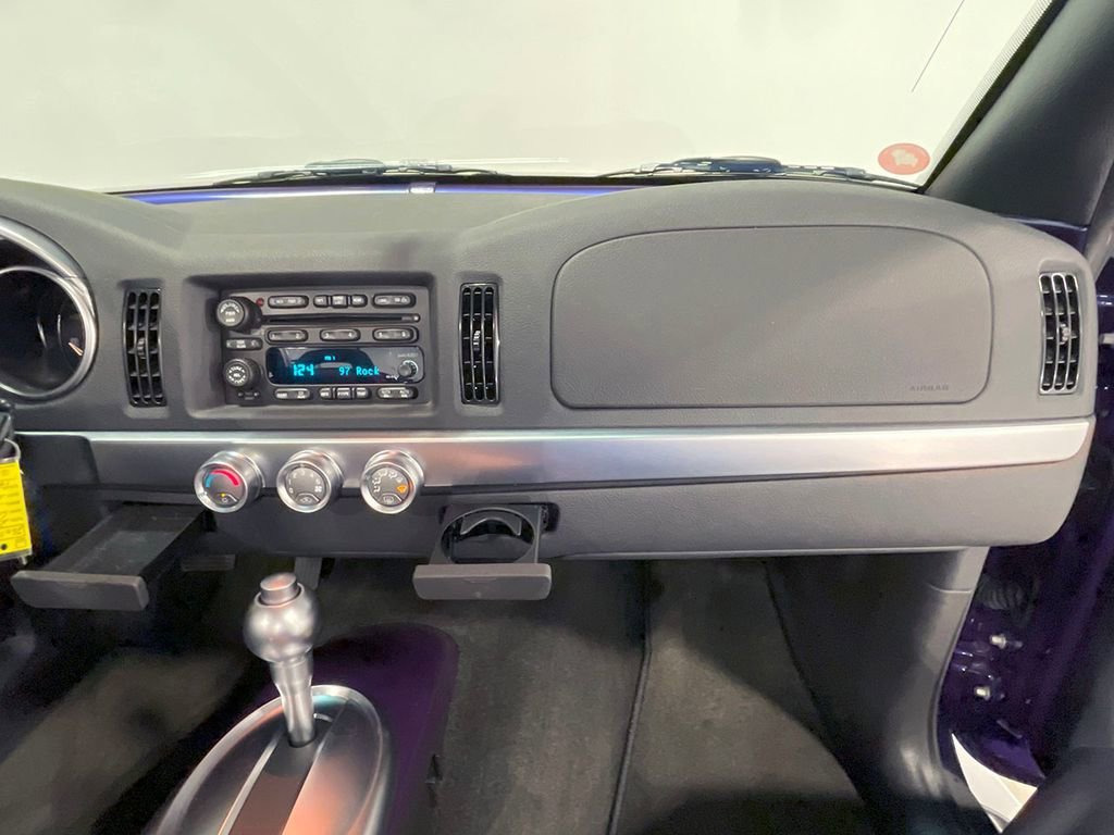 2004 Chevrolet SSR LS - Photo 55