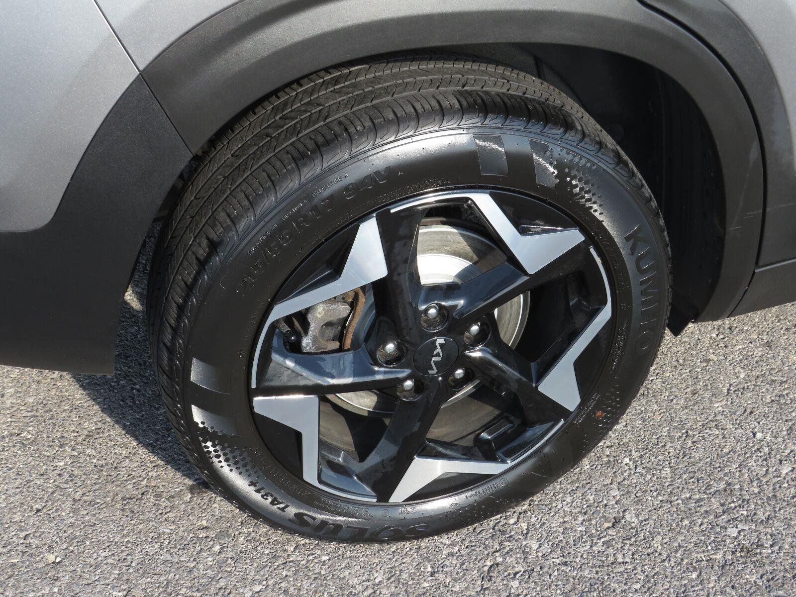 Used 2024 Steel Gray Kia EX image 9