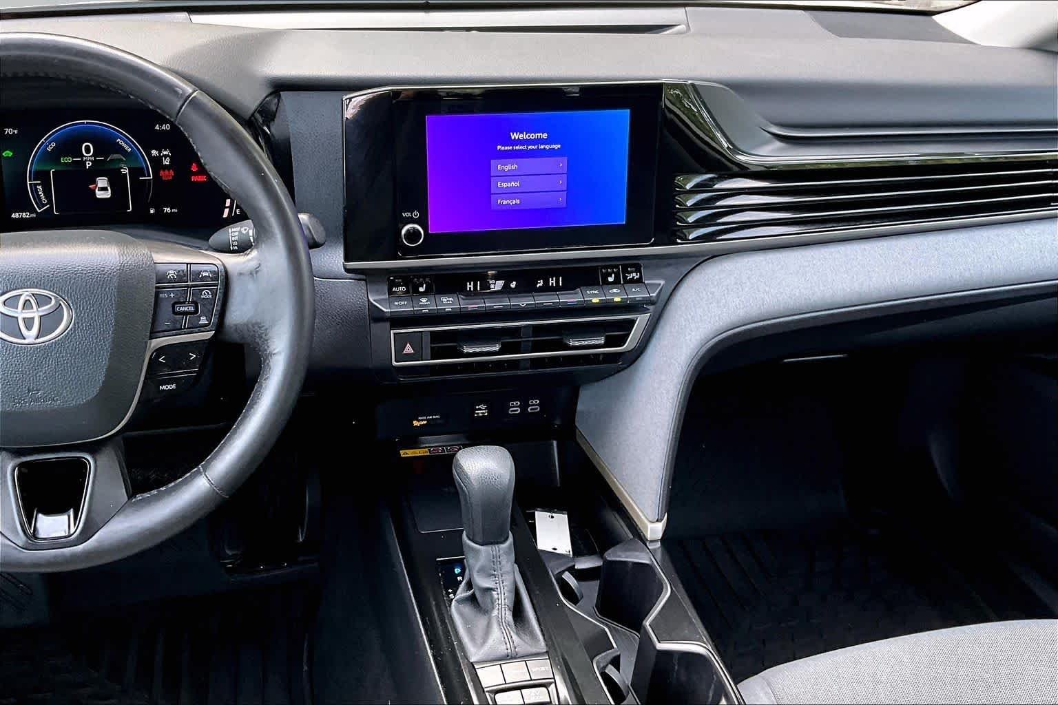 Used 2025 Ice Cap Toyota LE image 7