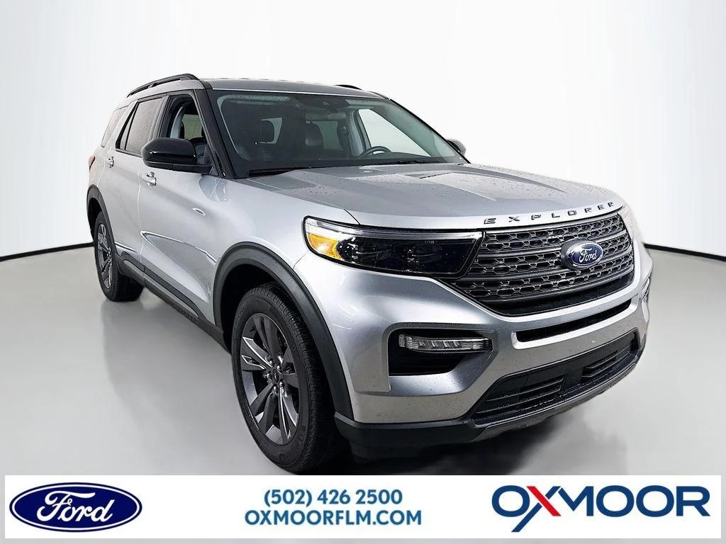 2023 Ford Explorer XLT 4WD's photo