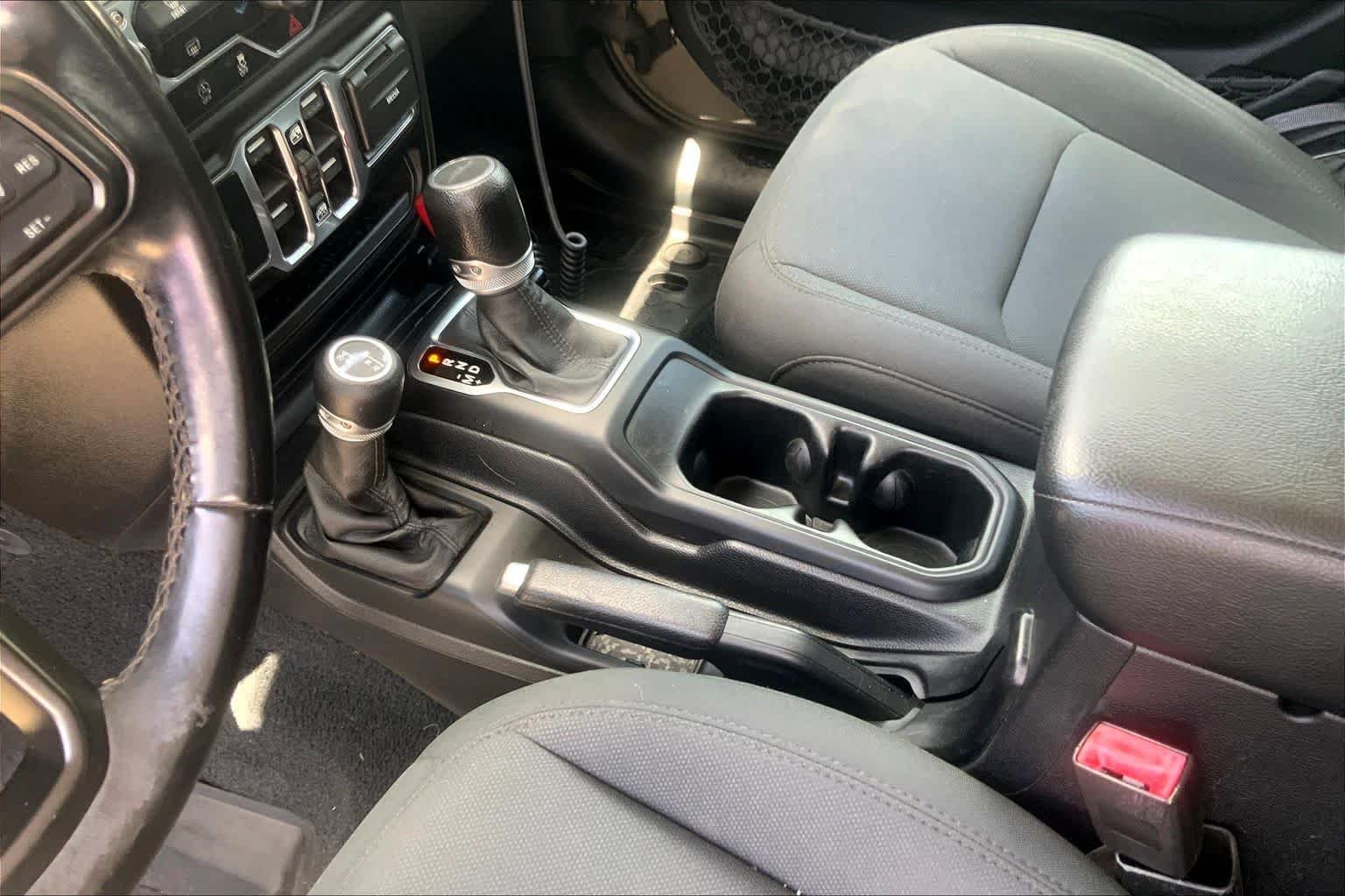 Used 2020 Gator Clearcoat Jeep Sport S image 15